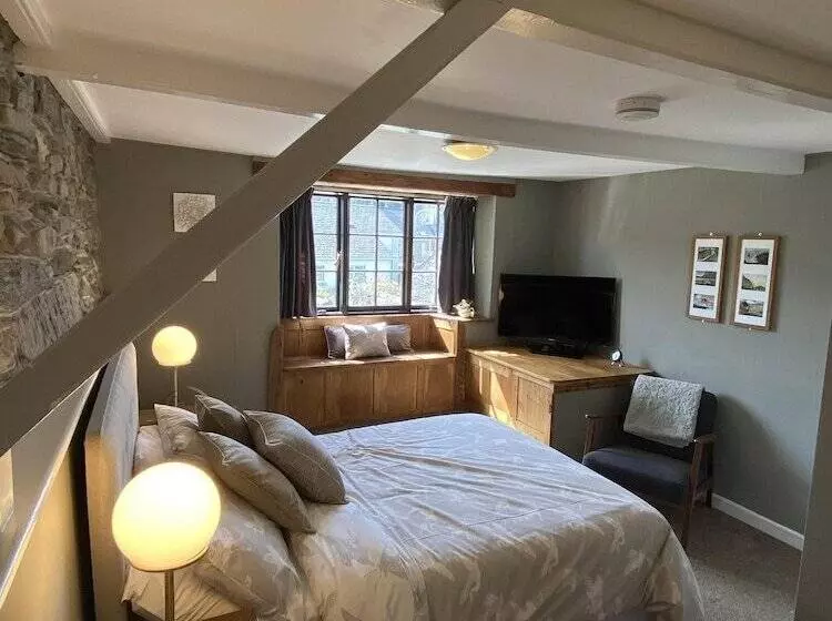 Aamiaismajoitus (B&B) Tom S Of Tregaron