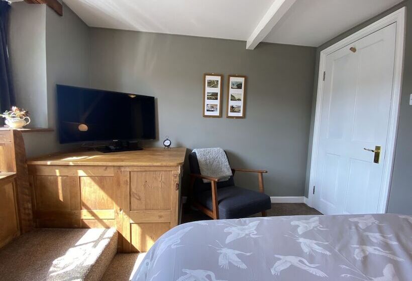 민박 Tom S Of Tregaron