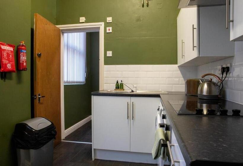 Ground Floor Olive Suite, Digbeth Studio