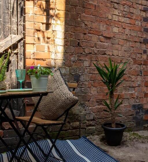 Ground Floor Olive Suite, Digbeth Studio