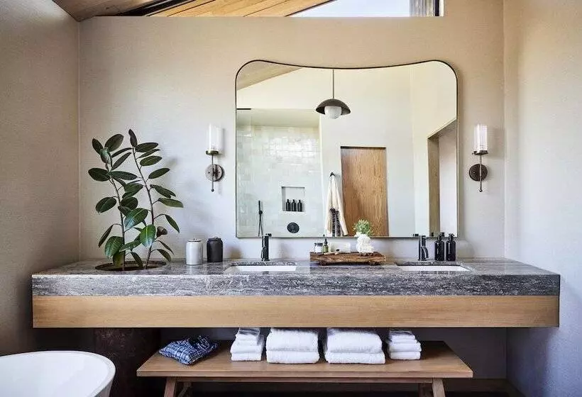 Hotelli Wildflower Farms, Auberge Resorts Collection