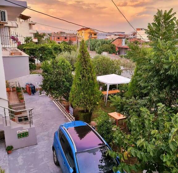 膳宿费 Guest House Vila Elezi