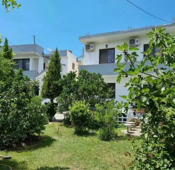 پانسیون Guest House Vila Elezi