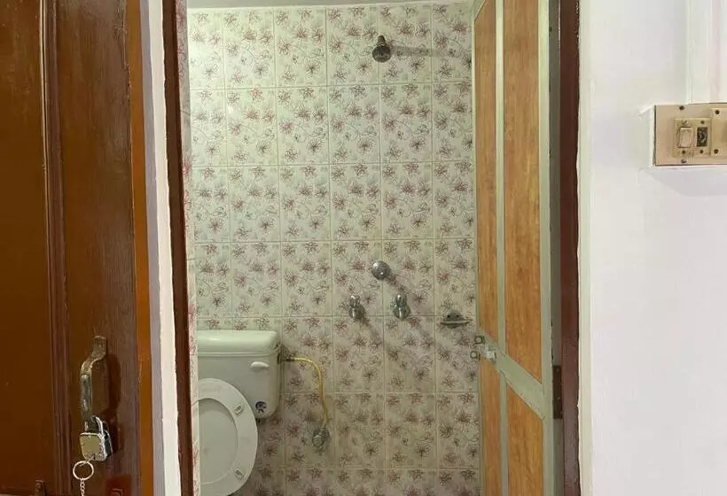 Majatalo Indra Paying Guest House