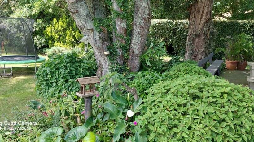 פנסיון Protea Manor