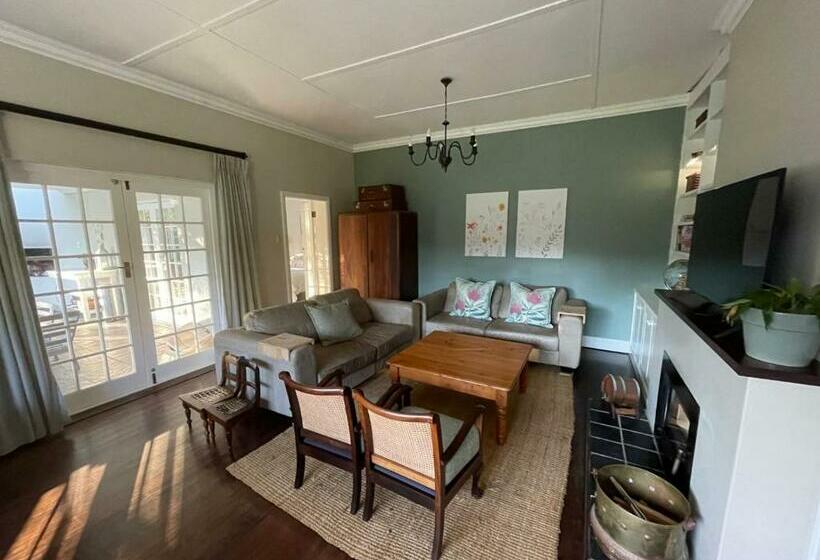 פנסיון Protea Manor