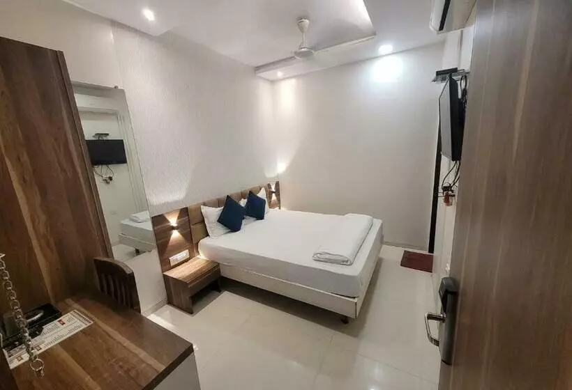 ホテル Heritage  Near Trade Center, Visa Consulate Bkc