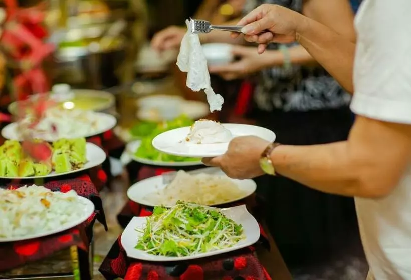 هتل Le Centre Pleiku