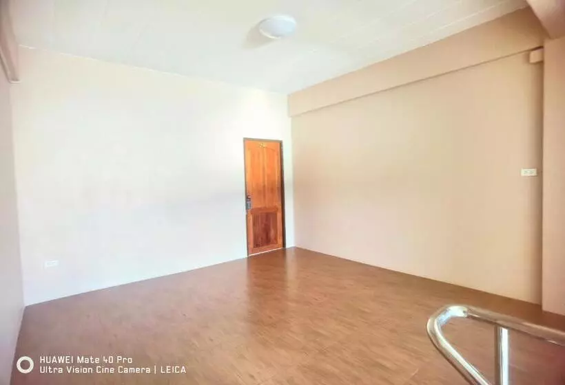 Hotelli 115 Townhouse