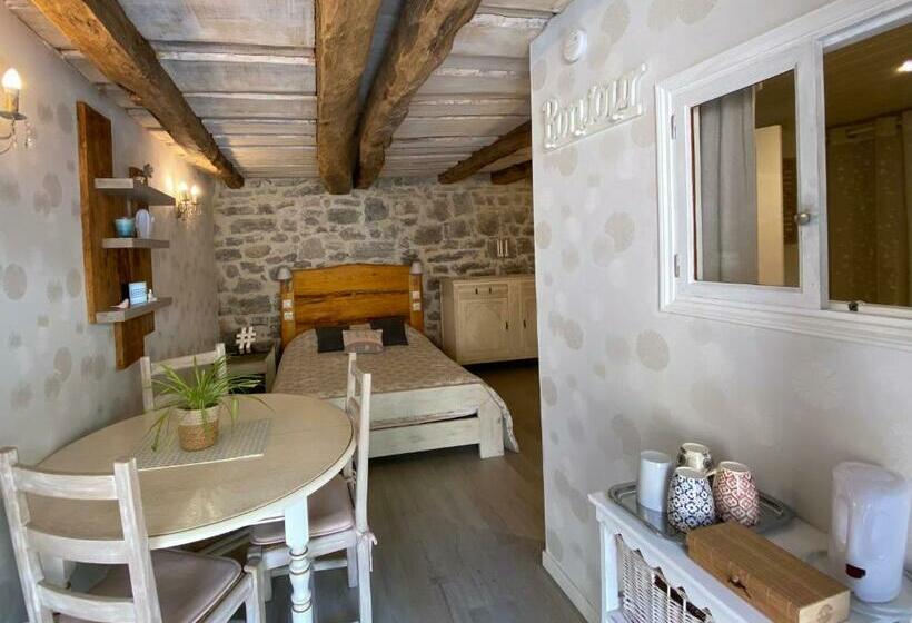 פנסיון Célézen