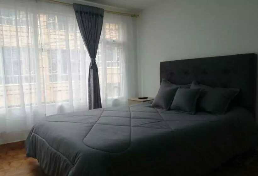 ペンション Habitación Privada Cerca Al Aeropuerto Y Terminal