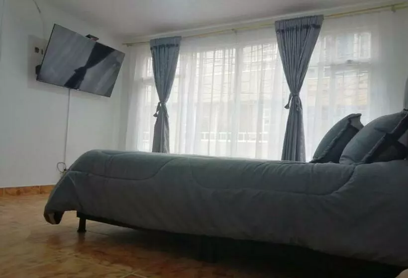 ペンション Habitación Privada Cerca Al Aeropuerto Y Terminal