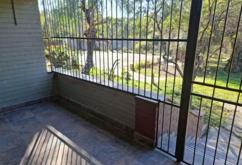 Majatalo 57 On Lorne Guesthouse