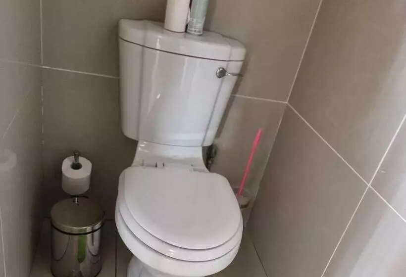 Majatalo 57 On Lorne Guesthouse