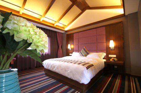 Courtyard And Sunlight Hotel - Lijiang