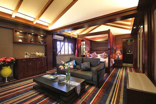 Courtyard And Sunlight Hotel - Lijiang