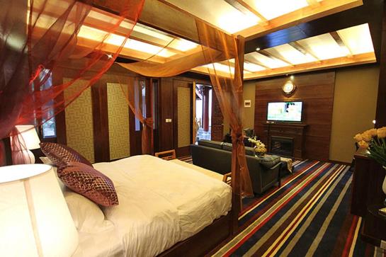 Courtyard And Sunlight Hotel - Lijiang