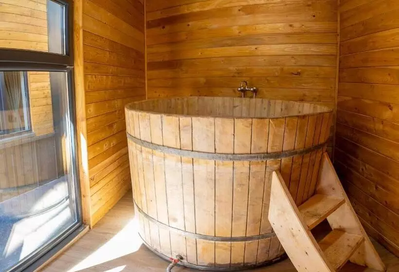 Aamiaismajoitus (B&B) Casa Izvorul Negru Moisei