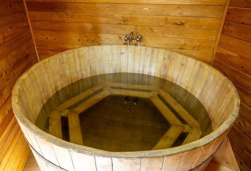 تختخواب و صبحانه Casa Izvorul Negru Moisei