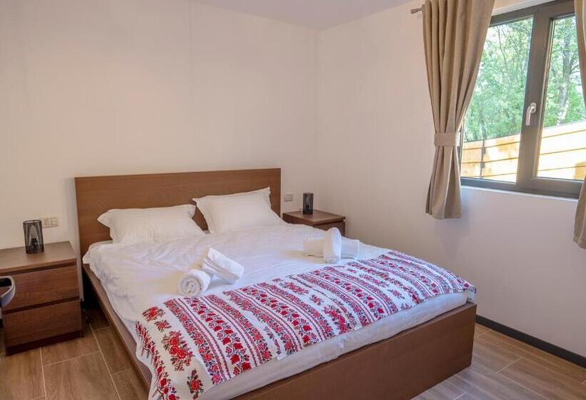 تختخواب و صبحانه Casa Izvorul Negru Moisei