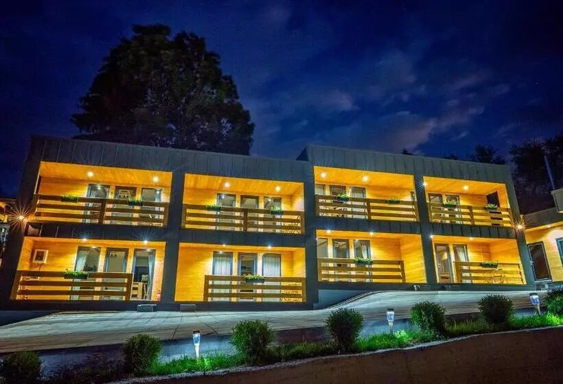 Aamiaismajoitus (B&B) Casa Izvorul Negru Moisei