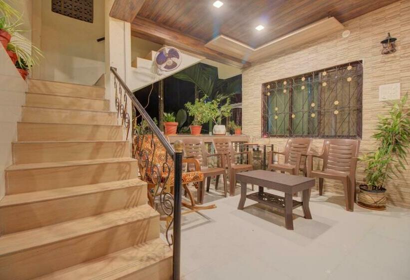 Aamiaismajoitus (B&B) Snehaprabha Near To Nagaon Beach Alibaug