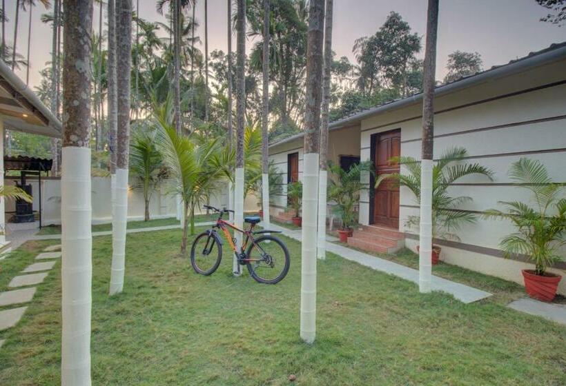 Aamiaismajoitus (B&B) Snehaprabha Near To Nagaon Beach Alibaug