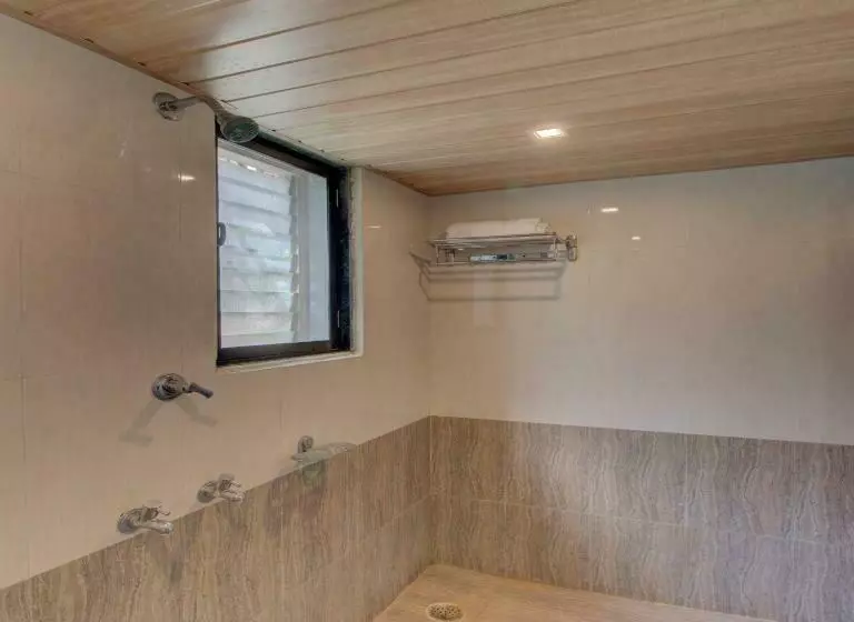 Aamiaismajoitus (B&B) Snehaprabha   Near To Nagaon Beach Alibaug