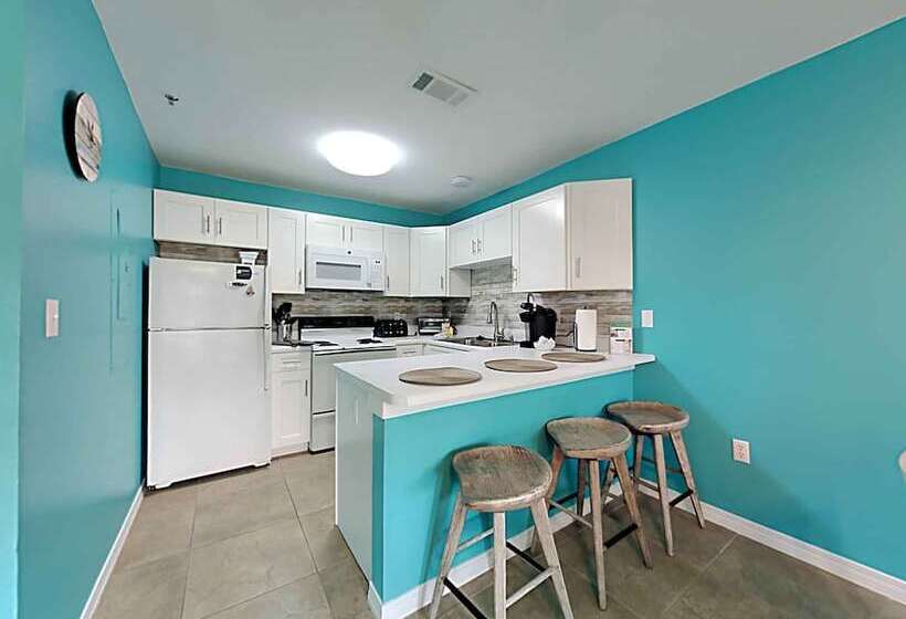 Grand Caribbean East By Svr