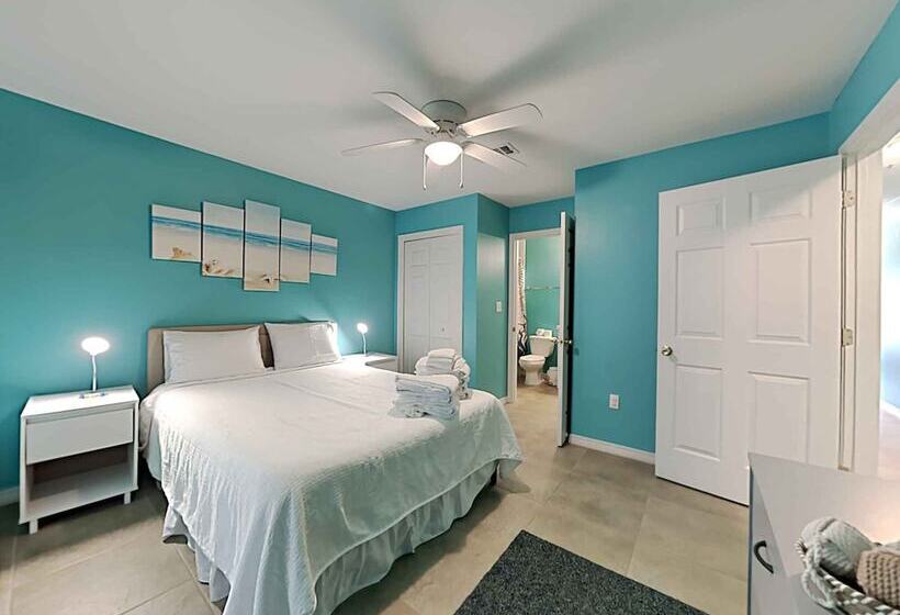 Grand Caribbean East By Svr