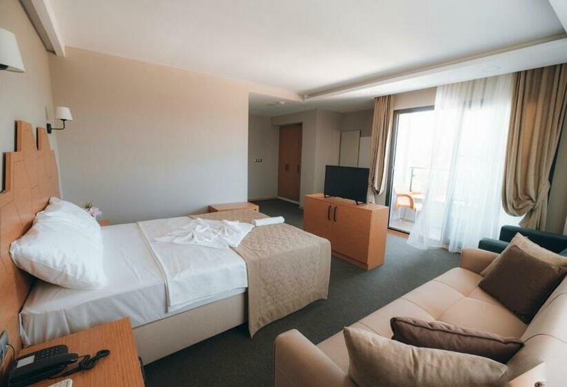 Palmi̇la Buti̇k Otel