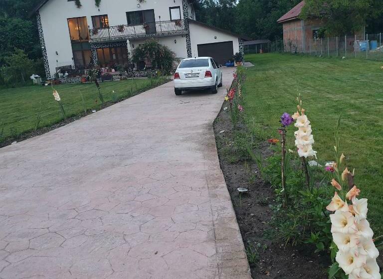 پانسیون Casa Irina