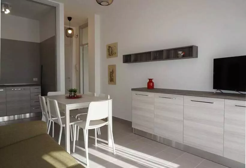 Lovely Flat With Balcony And Shared Swimming Pool