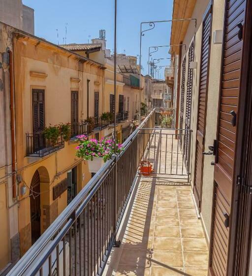 Bed and Breakfast Isgrò Rooms