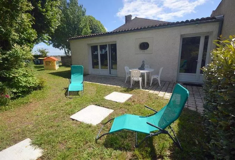 Aamiaismajoitus (B&B) Le Pied Du Chêne