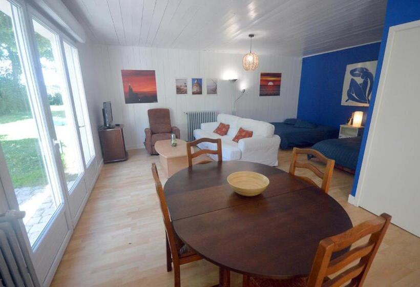 ベッドアンドブレックファースト Le Pied Du Chêne