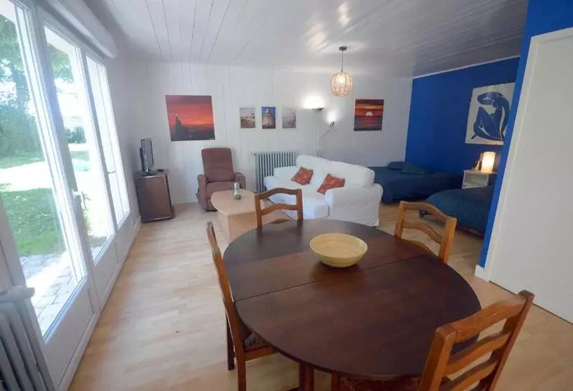 Aamiaismajoitus (B&B) Le Pied Du Chêne