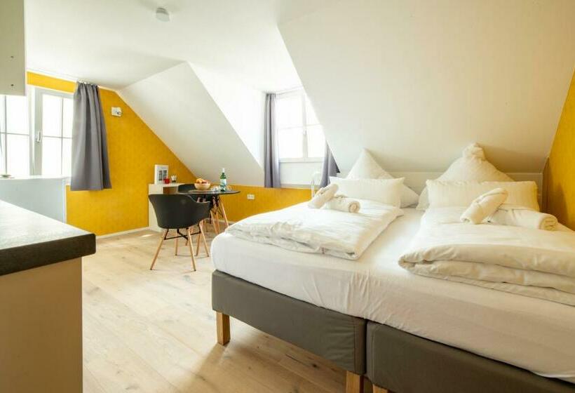 Hotel Gästehaus Am Schlossplatz Z. 3