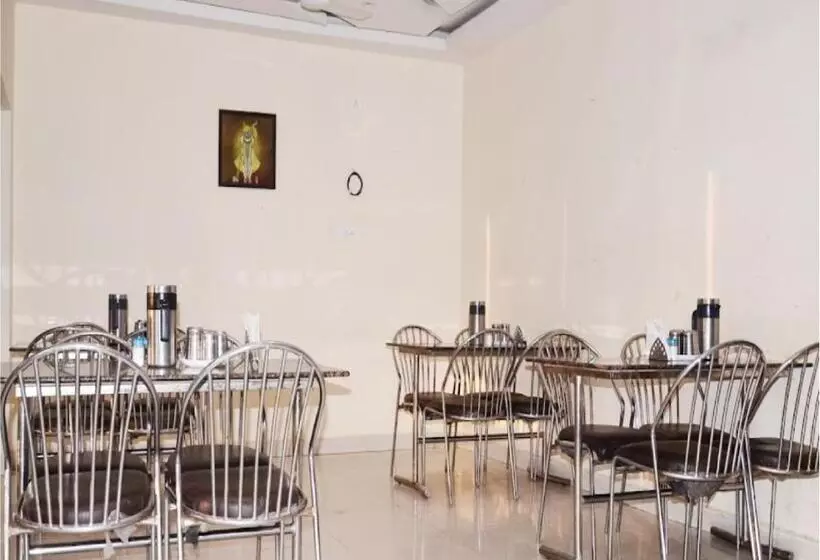 Hotelli Svarnima By Wb Inn