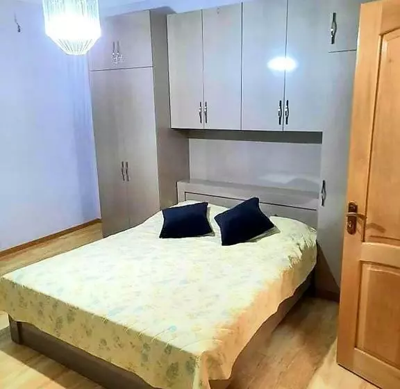پانسیون Cosy Accommodation In Zugdidi
