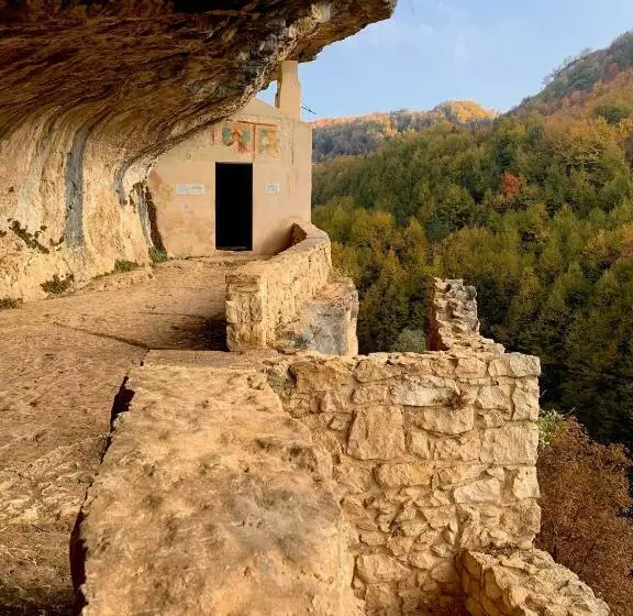 Terrae Eremis: Ristorante, Bar, B&b