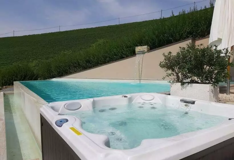 Aamiaismajoitus (B&B) Sogno In Langa