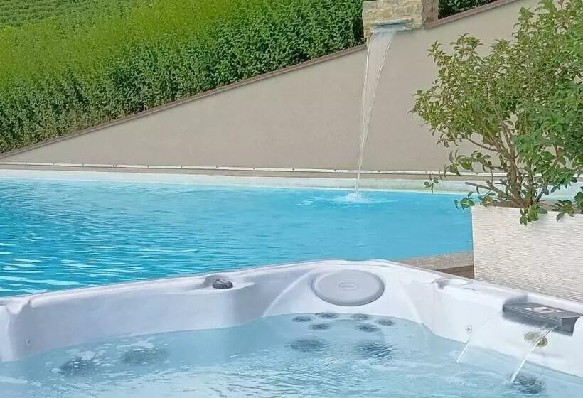 Aamiaismajoitus (B&B) Sogno In Langa