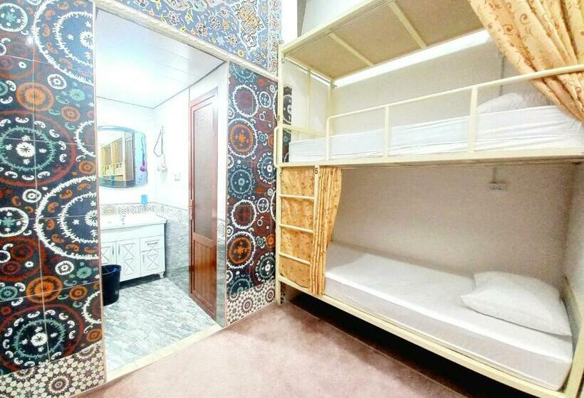 Colibri Traditional Hostel