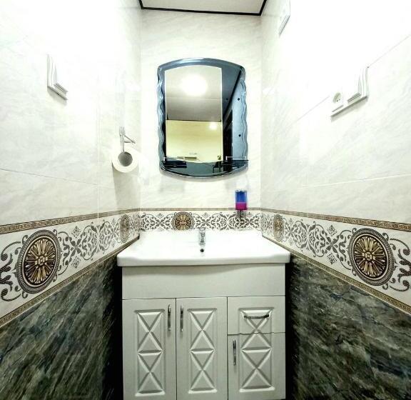 Colibri Traditional Hostel