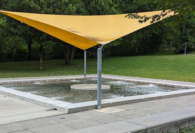 Evi S Home Hotel & Apartments