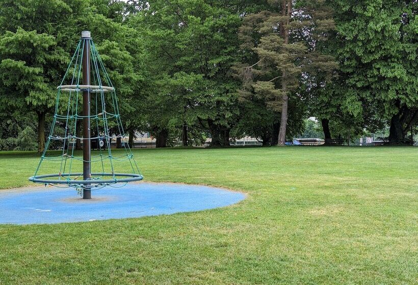 Evi S Home Hotel & Apartments