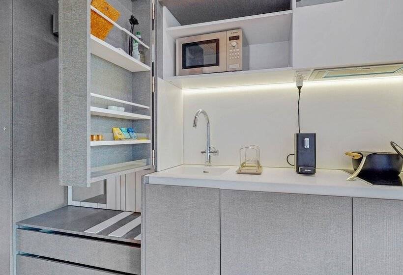 Evi S Home Hotel & Apartments