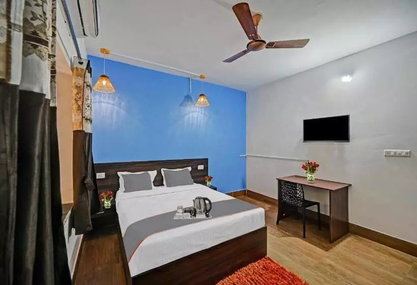 هتل Capital O 90121 Madison Blue