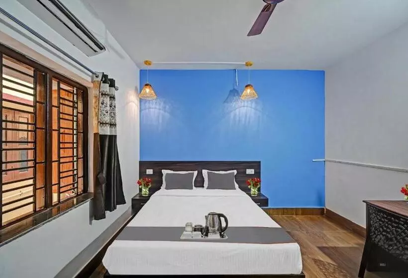 هتل Capital O 90121 Madison Blue